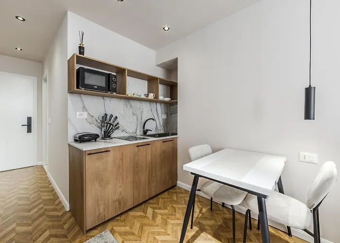 Cozy - Serenitas 2 * Tirana