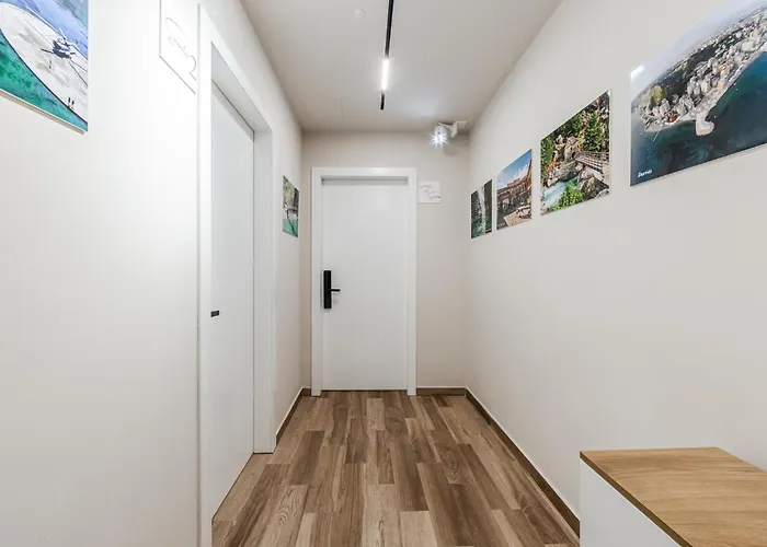 Cozy - Serenitas 2 By Pikhost Tirana